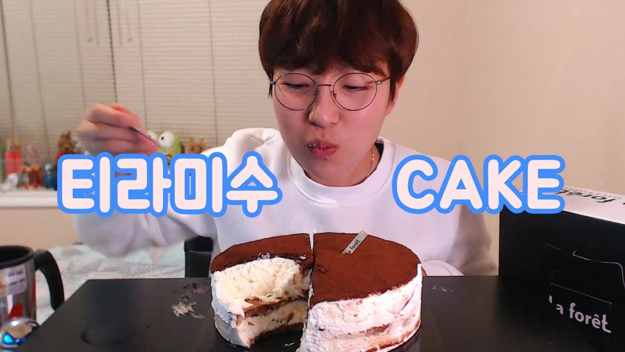 BEGLE - 티라미수 cake 먹방(mukbang) in Canada !!