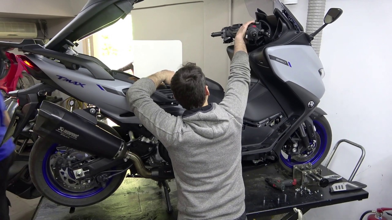 Tuning the new YAMAHA T-MAX 560cc - Multivar variator MALOSSI