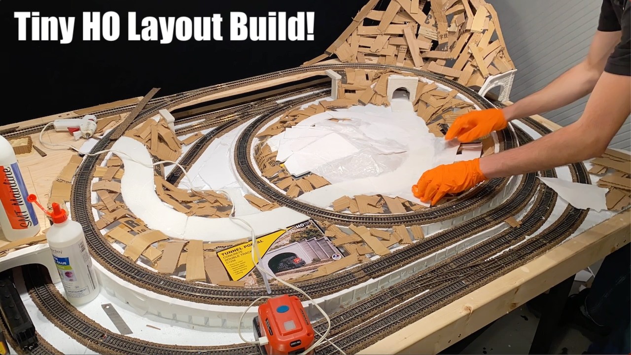 Tiny HO Train Layout Build - 4x6 Model Railroad Part 2