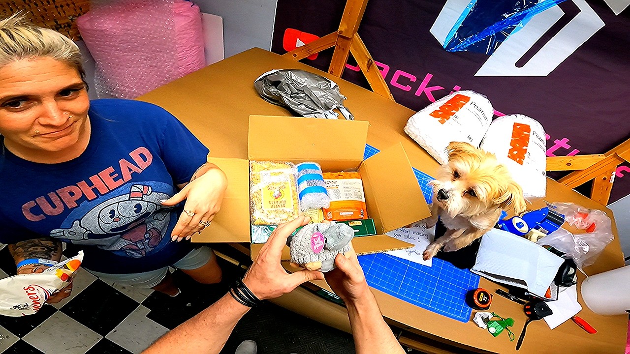 POV work week in a busy small pack-and-ship store | packing customers' stuff | custom boxes