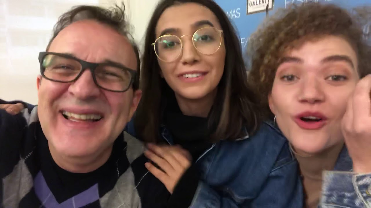 Ana e Vitória falam sobre personagens bissexuais que interpretam em filme sobre suas vidas