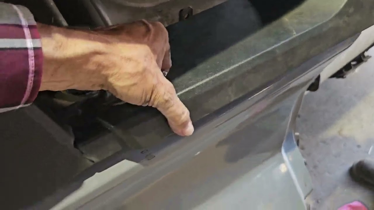 Kenworth T680 side faring removal technique.