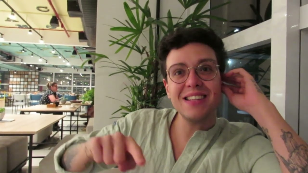 Entrevista com ator-professor Guilherme Terreri, a Rita Von Hunty, sucesso na 19ª FLIPOÇOS