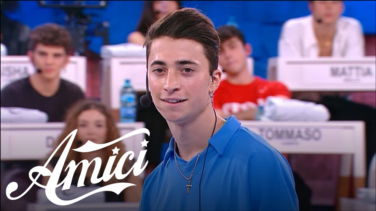 Amici 21 - Christian - Live is life