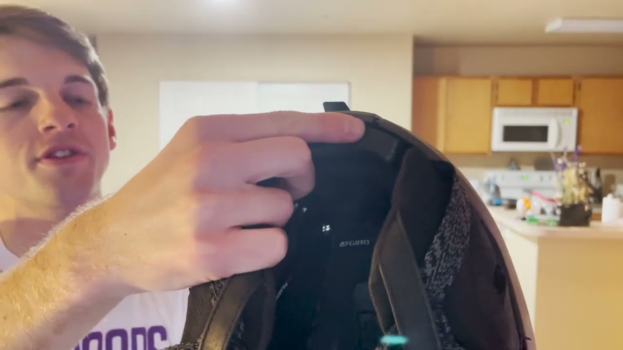 Giro Ski Helmet Review (MIPS Approved)