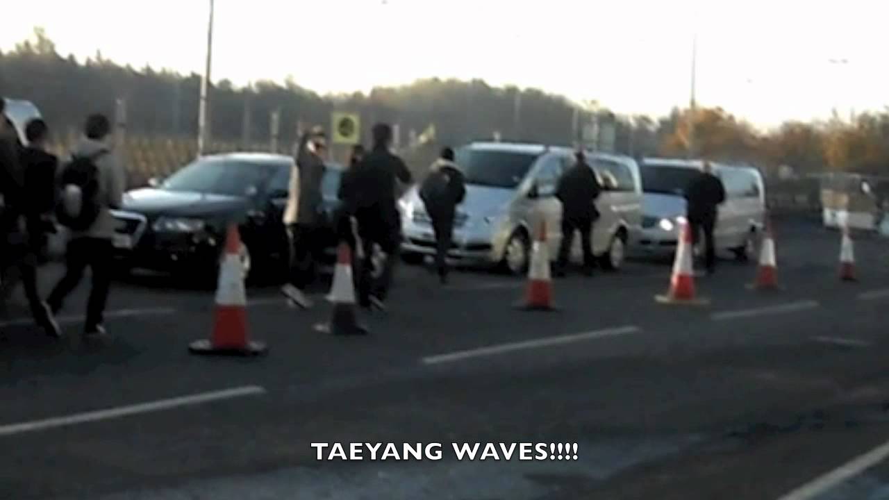 [FANCAM] BIGBANG arriving at Belfast City Airport