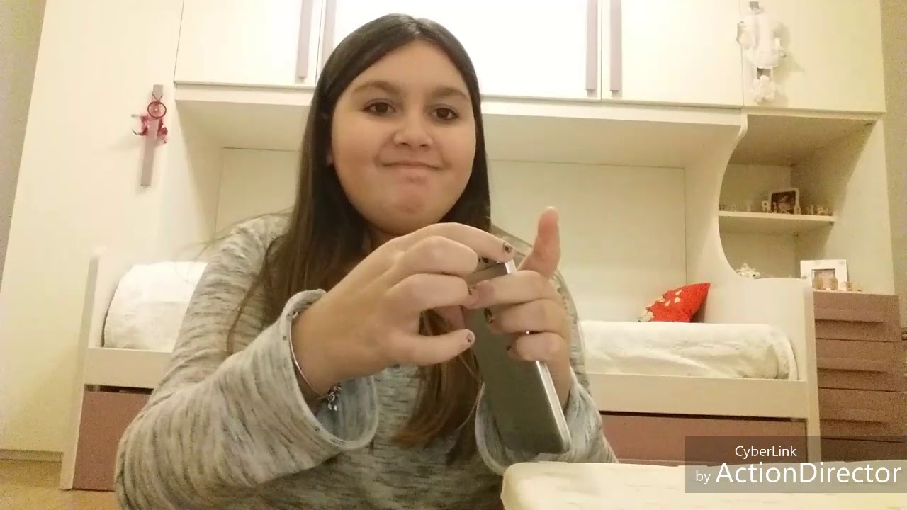 Vi mostro tutti i miei telefoni😜😘By-Emily Minunno