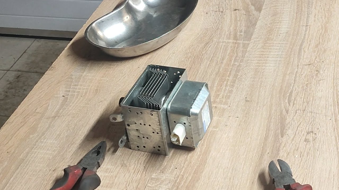 MAGNETRON OD KUCHENKI MIKROFALOWEJ ROZBI&Oacute;RKA