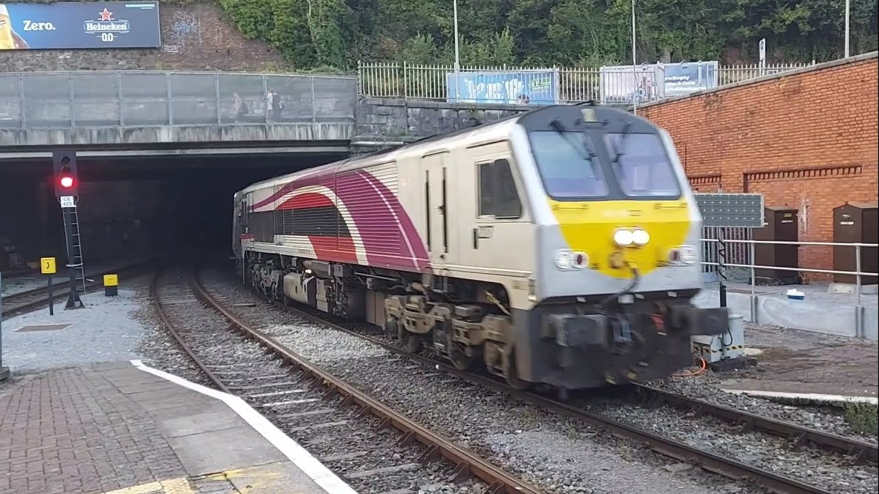 Irish Rail Mk4 Sets 4001 + 226 & 227 & 4005 at Cork. 11/8/25