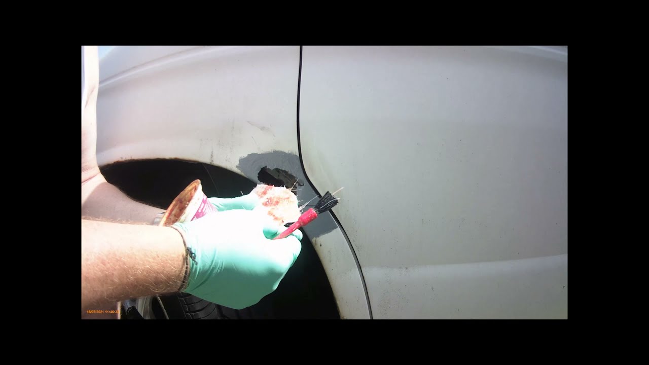 Mazda Bongo, touching up Ulrika's body (work)