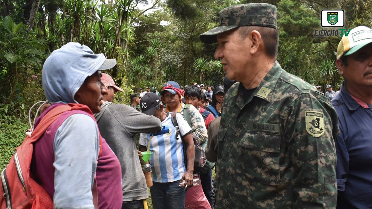 6 Comando Militar Regional se reunió con 1,514‬ trabajadores y cortadores de café de Matagalpa