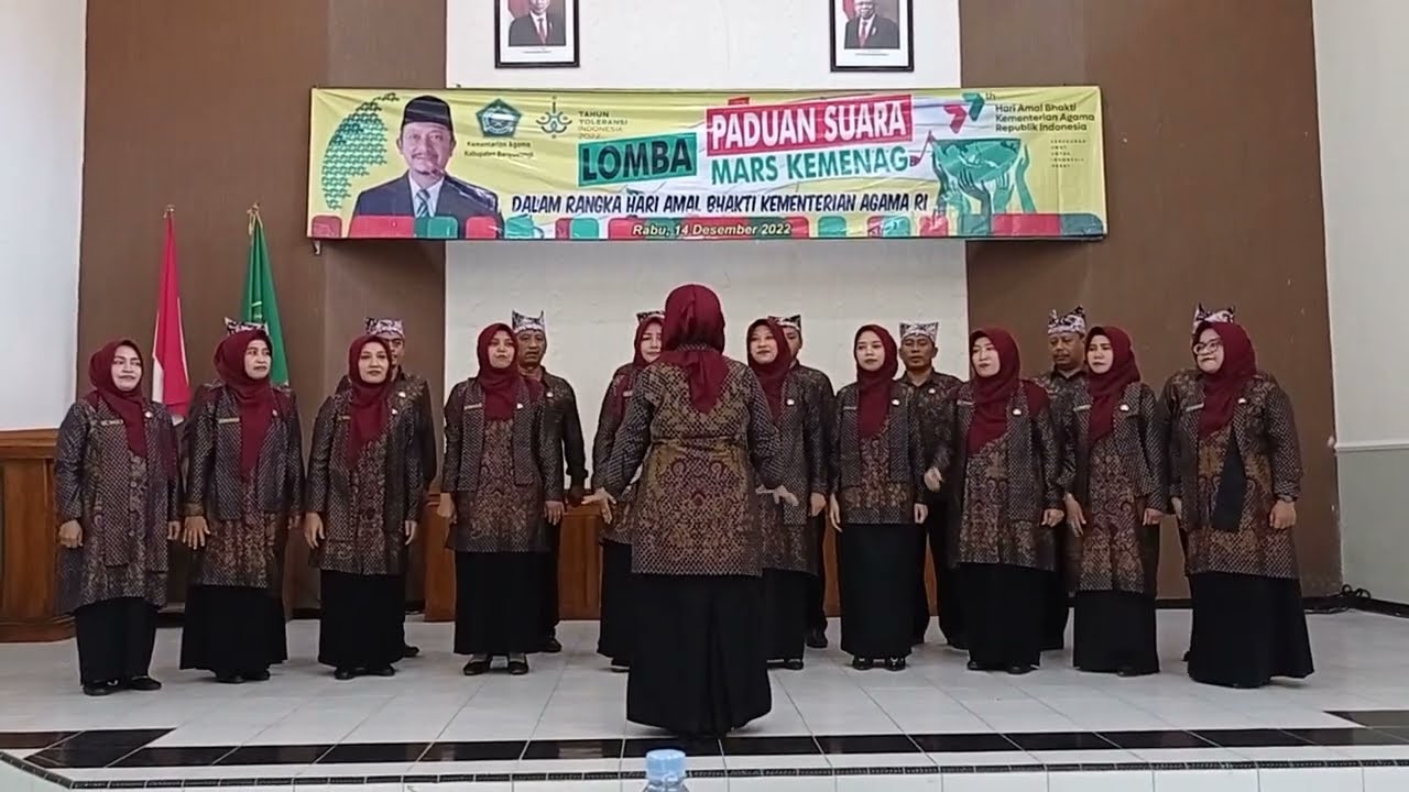 Juara 1 Dirigen Lomba Paduan Suara MTsN 12 Banyuwangi lagu Mars Kemenag