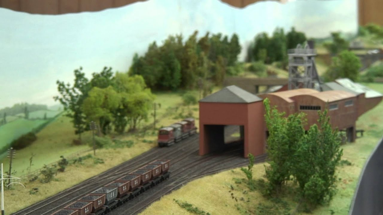 Fence Houses, a 2mm/ft Scale Model Railway
