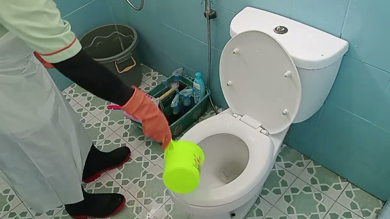 SOP pembersihan  kamar mandi