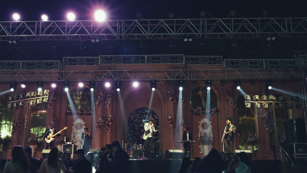 Moh Moh Ke Dhage Papon Ft. Adamya Live