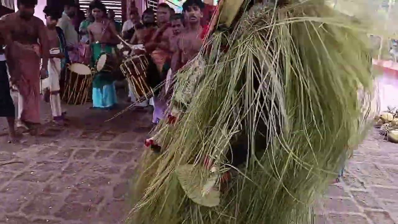 കാരാ ഗുളികൻ തെയ്യം കാസർഗോഡ് ചീമേനി