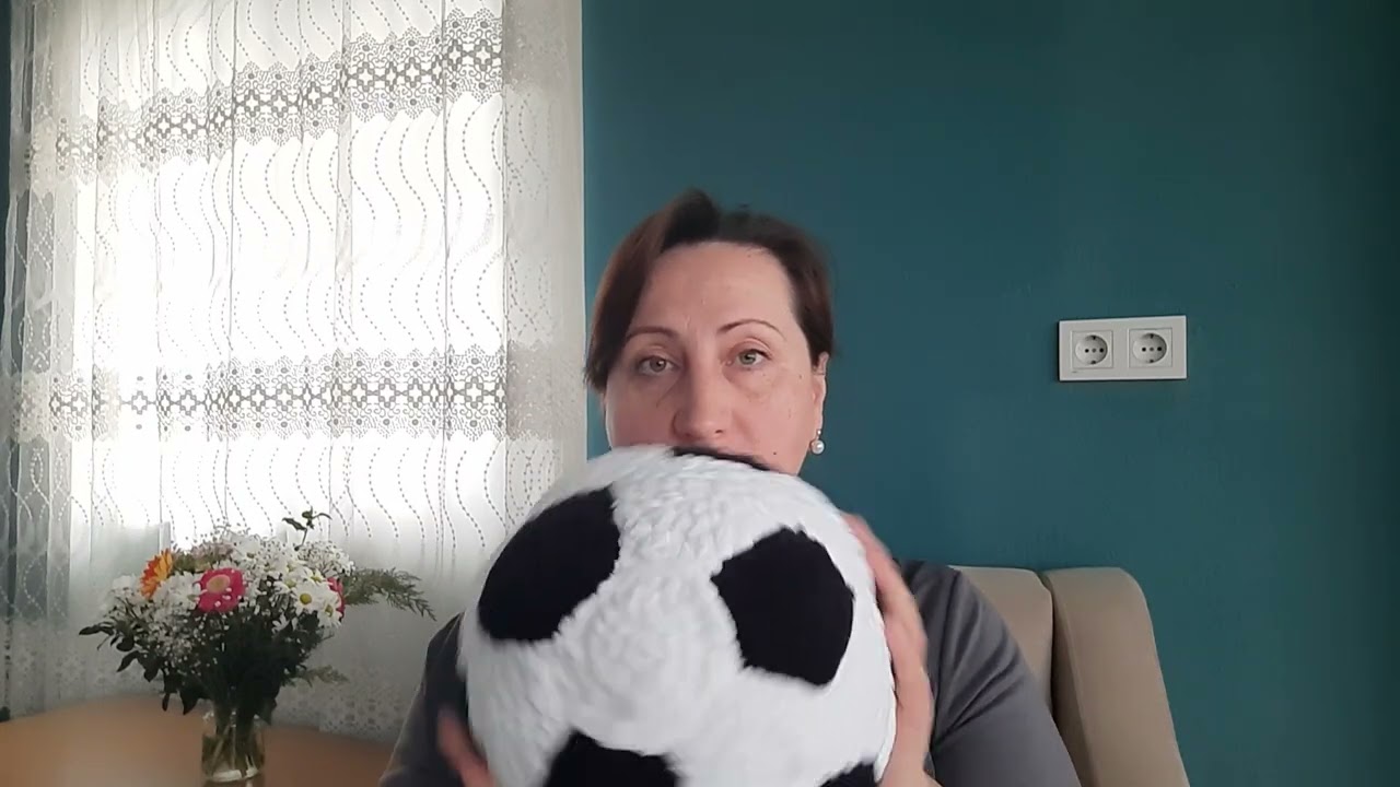 Посмотрите, что я связала. Мяч крючком. Кофта спицами.