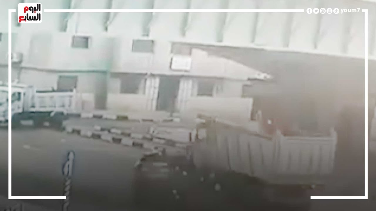 لحظة حادث سيارة الشيخ هاني الشحات إمام مسجد الأرقم بمدينة نصر