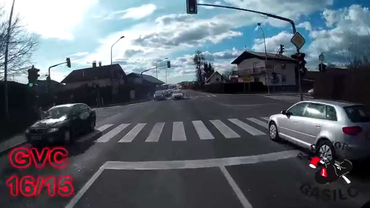 Intervencija – požar ostrešja, garaž in delavnice v Repnjah ( 5.3.2015 )