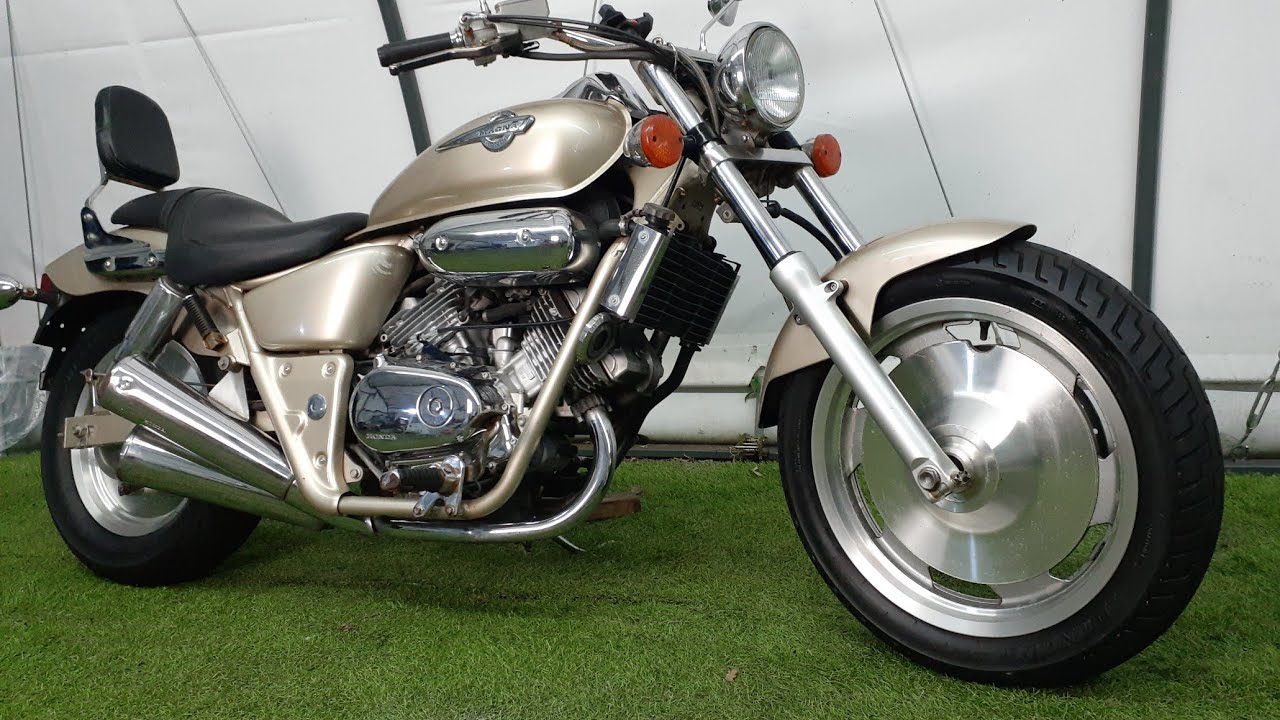 HONDA MAGNA 250
