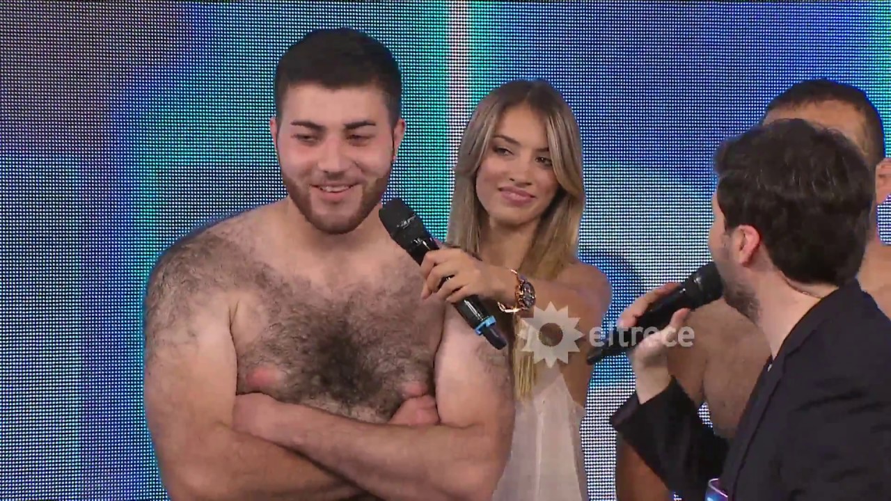 En la puerta del m&aacute;s peludo un participante canchere&oacute; y gan&oacute;
