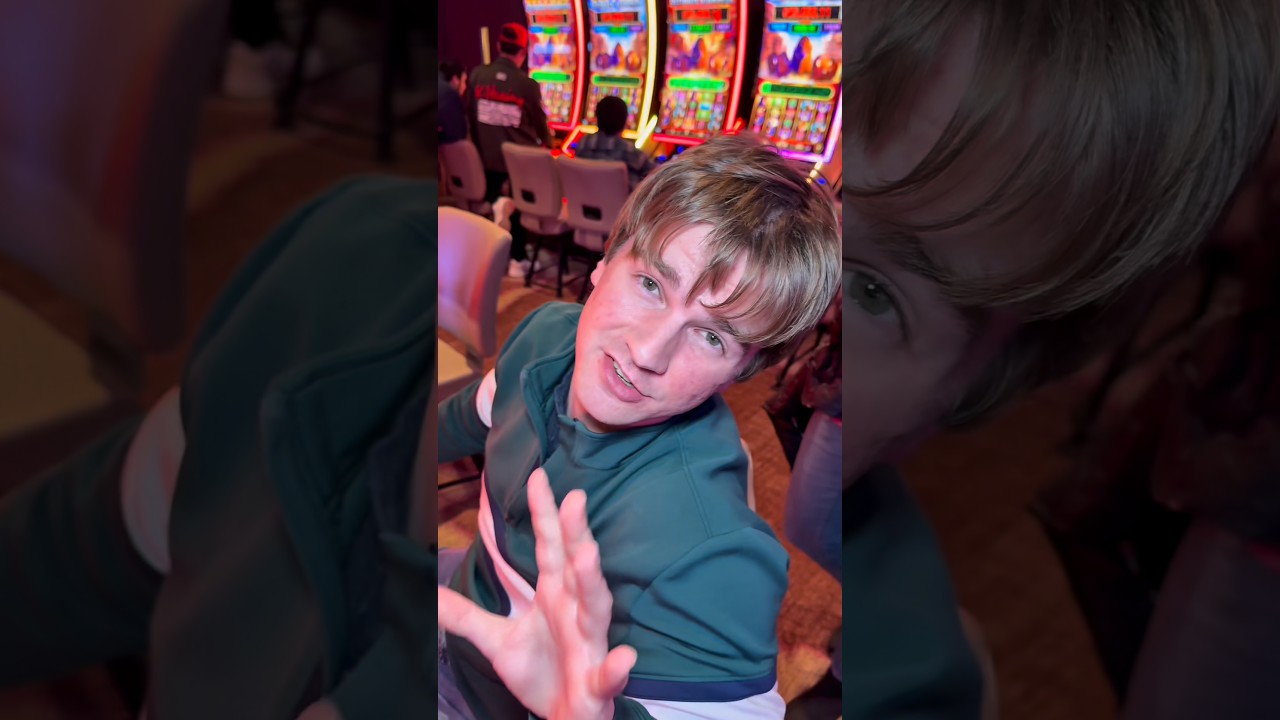 Иногда риск оправдан!! #вирусное #азартныеигрыши #слоты #комедия #казино