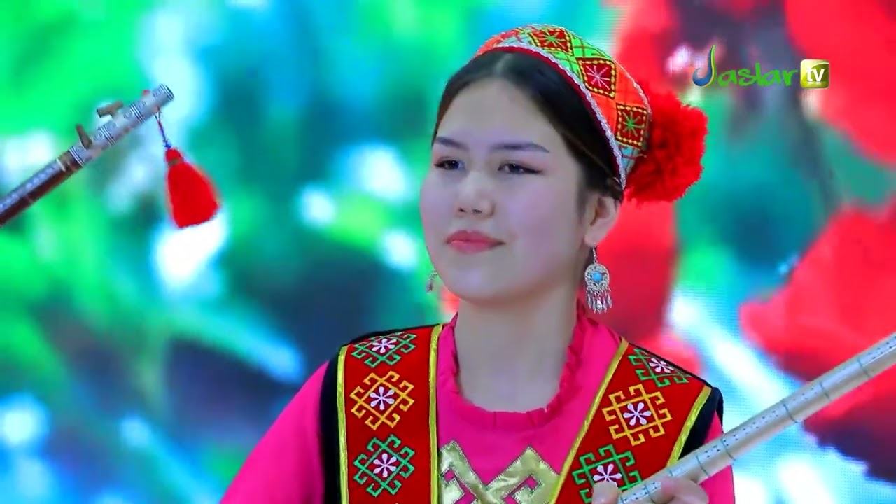 Opera kórkem ónerine qánigelestirilgen mektep internatı baqsıshılıq bólimi oqıwshıları Qaraqalpaq