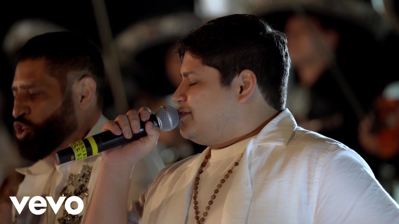Pancho Barraza - Invéntame Un Amor (En Vivo) ft. Adrián Barraza, Julio Barraza, Javier Barraza