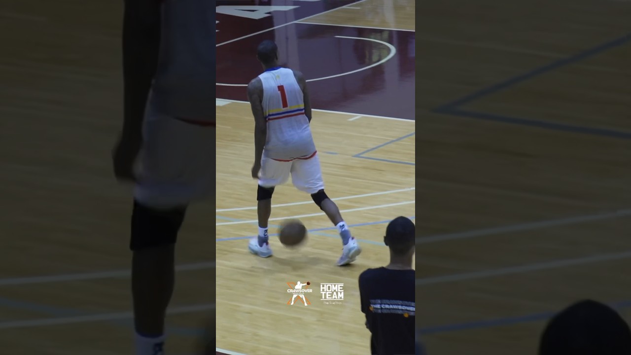 Jamal Crawford dribbles backwards down court and then gives defender bucket