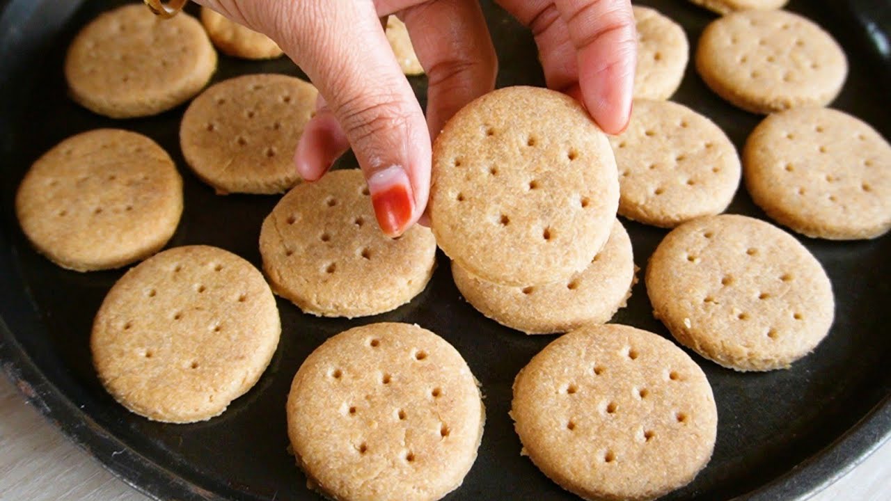 চুলায় তৈরি আটার বিস্কুট | Attar Biscuit | Cookies Recipe Without Oven | Sadikas Kitchen