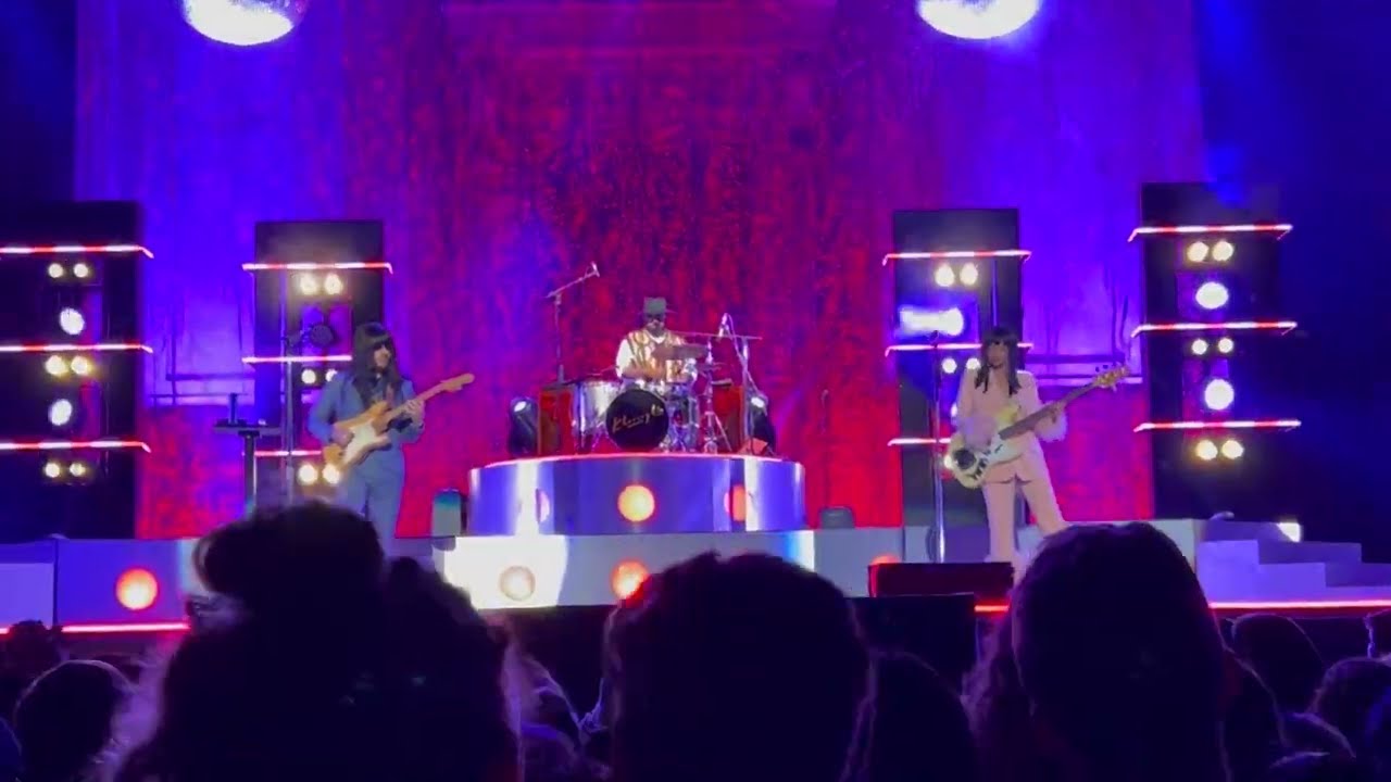 Khruangbin live at The Greek Theatre Full Concert