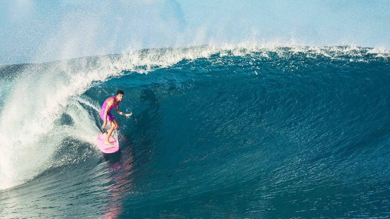 TYLER STANALAND GOES ALL PINK AT CLOUDBREAK