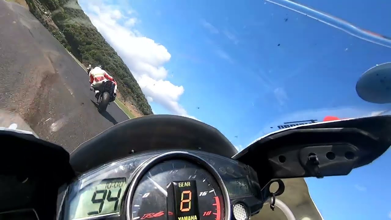 Ales - R6 - Best Lap 1'22