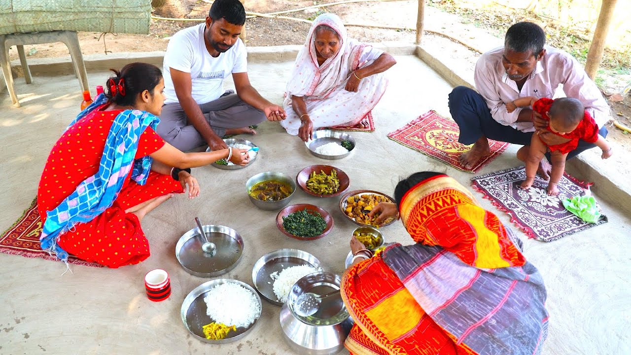 আজকের দুপুরের খাওয়াদাওয়া সাথে লিমু বানালো আবির | Village lunch cooking by my mother & Grandmother