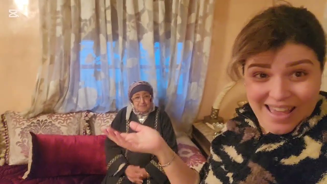 جمعة مباركة عليكم 😍اليوم جيت نشارك معاكم دجاج في الفرن بشرملا بنين و سهل 