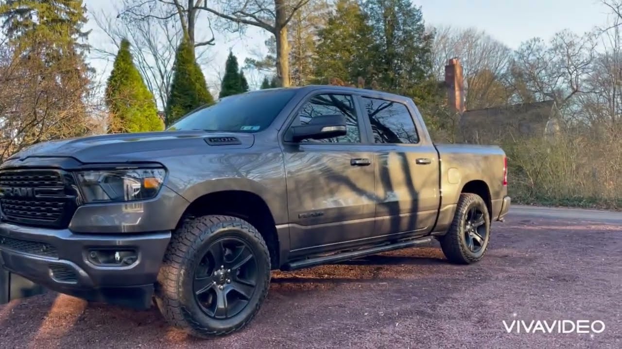 2022 RAM 1500 New Body, Rough Country Retract Side Step / Running Board Installation