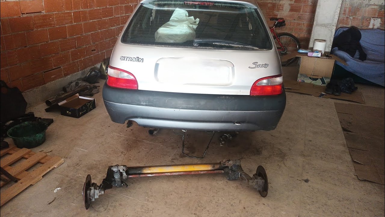Citroën Saxo VTS,  Cambio el eje trasero!!
