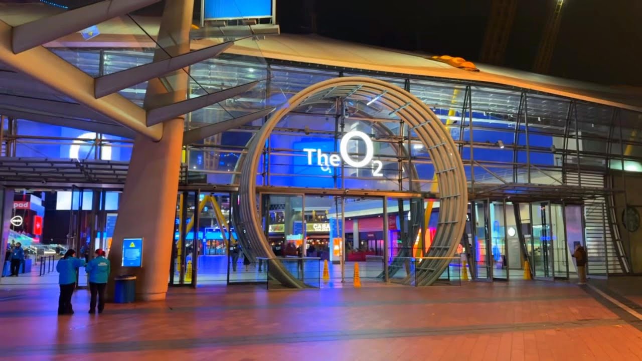 The O2 arena | Shopping center | Brand Outlets