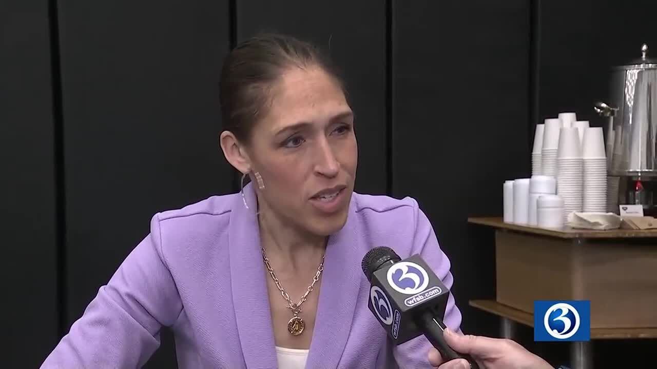 Rebecca Lobo breaks down UConn vs Iowa