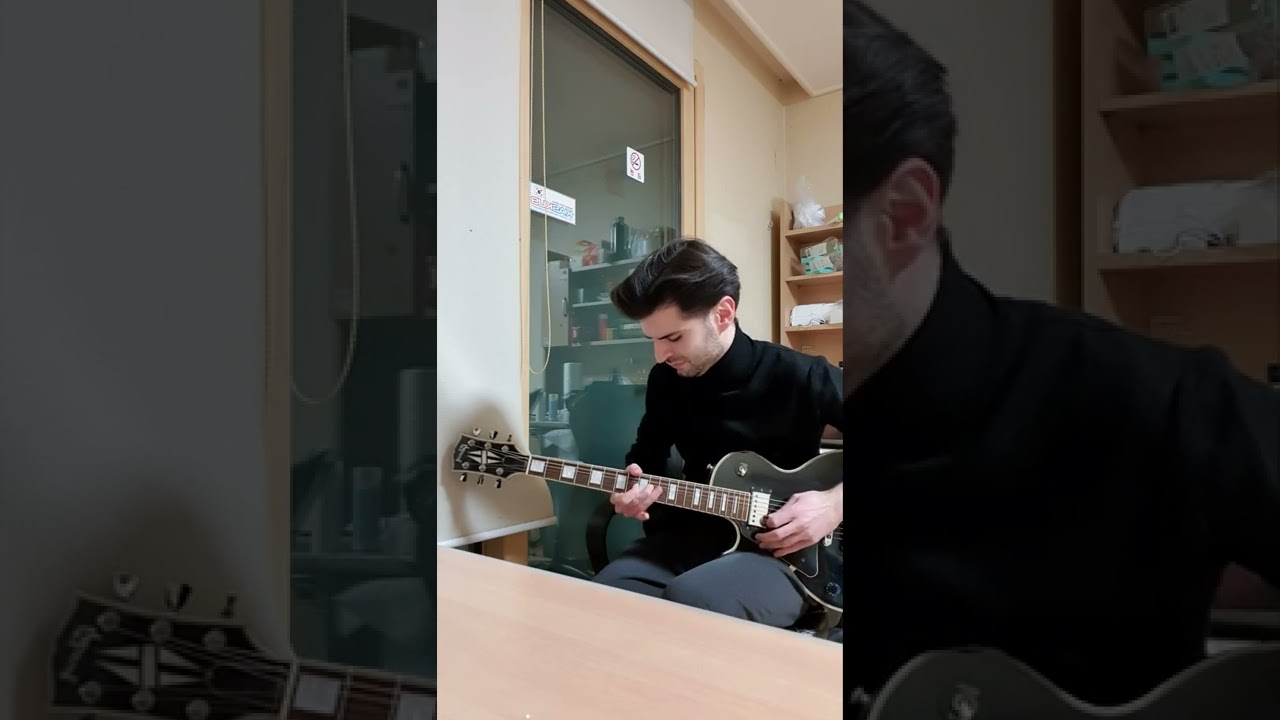 Chris Bell - Cold Hearted Woman Solo Cover