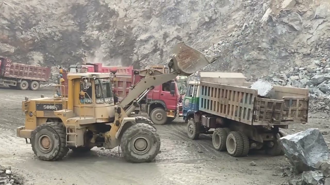 Incredible Caterpillar Machine Loading Huge Stones into Truck 😲