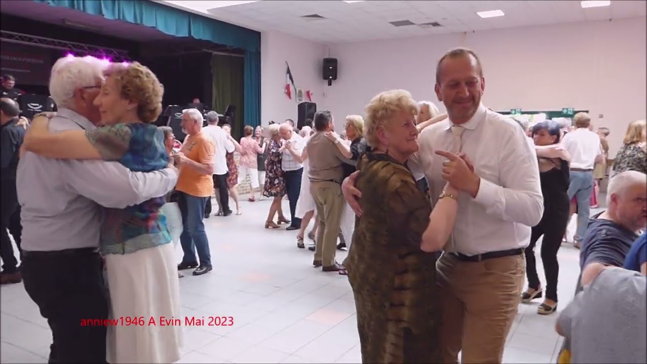 Thé dansant a Evin  Malmaison  avec Dereck et un joli Tango le 28/5/2023  filmé par Annie W  (528)
