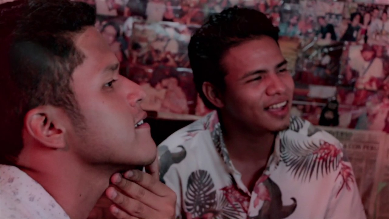 ELLA - Hansel y Raúl ft Luis Enrique - Videoclip musical