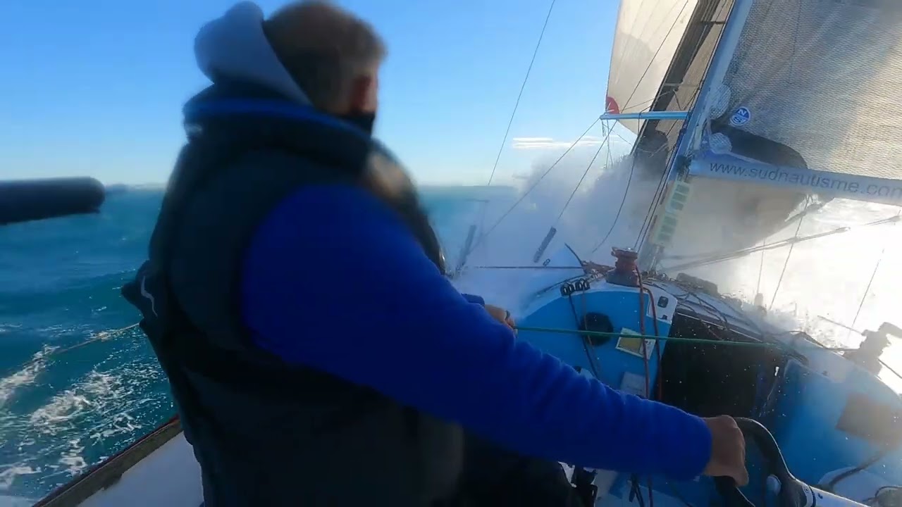 Figaro 2 Occitania 2024 mistral rafales à 42 noeuds 125 milles de course vitesse maxi 19 noeuds