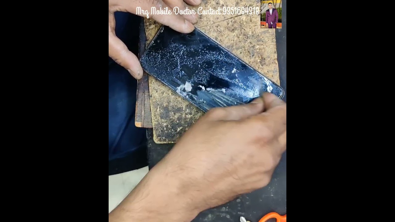 Moto G52 original broken display glass replacement