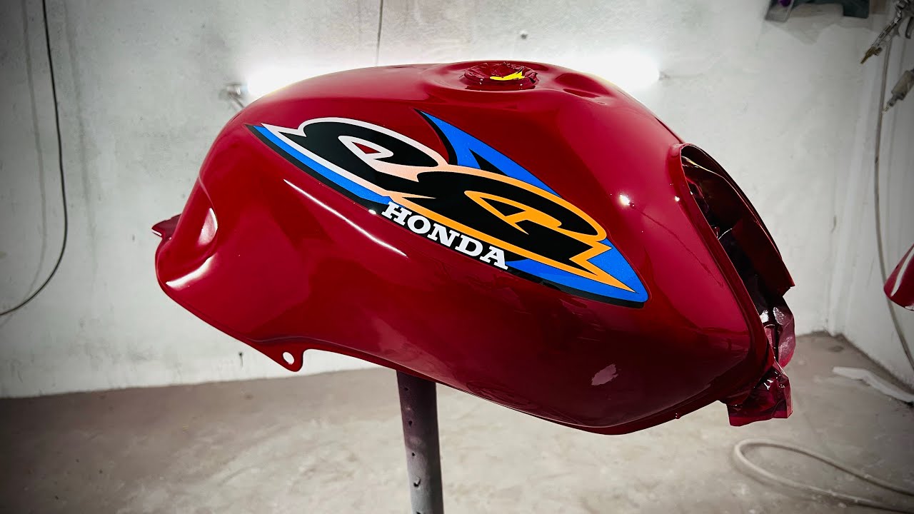 Como pintar tanque de moto , Adesivo deu bolha e agora