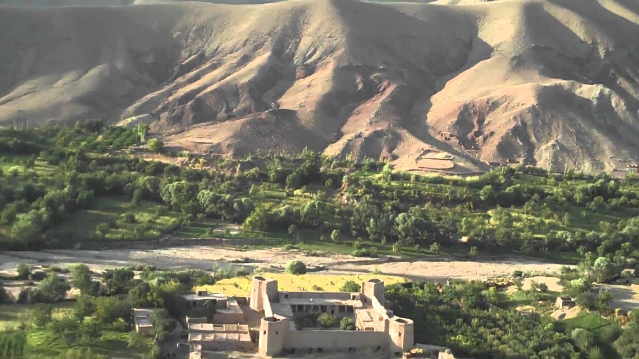 Tarin Kowt Uruzgan Province...Phantoms!!! Charlie Co 5-101 CAB.avi