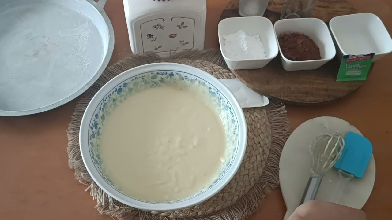 كيكة إقتصادية هشيشة أرطبة كدوب  في فالفم غير بجوج بيضات  بنكهت الكاكاو وسكار الصقيل وناجحة من أول 