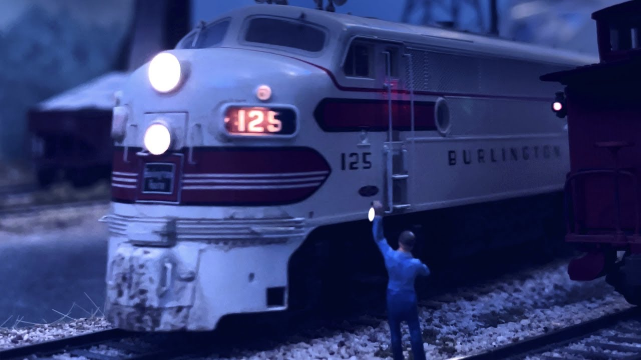 Long Train Running on the HO Scale Colorado & Southern Ry - Ep 5