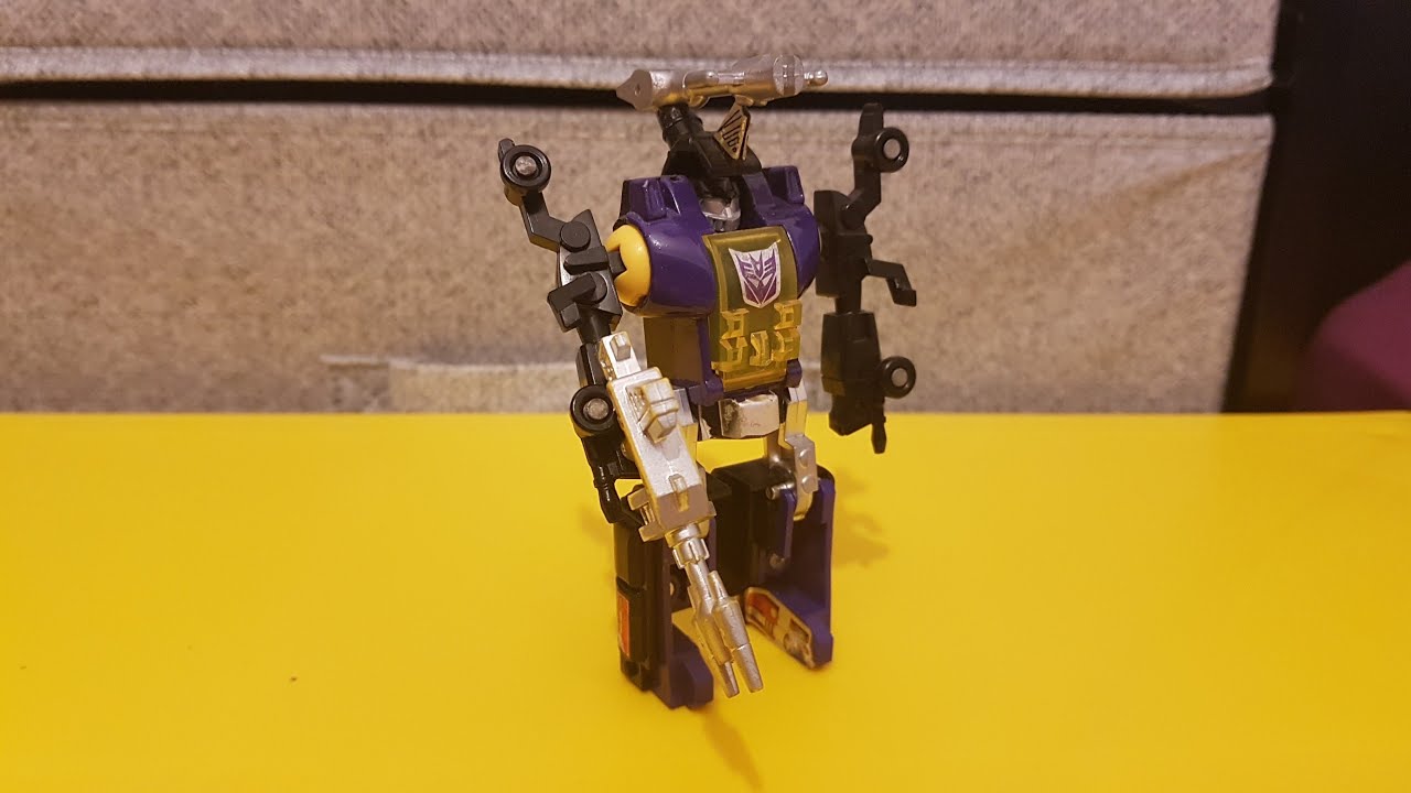 Transformers Reviews - G1 Bombshell